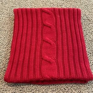 Chunky Knit Maroon Scarf in GUC
